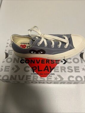 Converse PLAY Low Top Chuck 70 Sneaker in Grey & White 
Comme des Garçons Play❤️